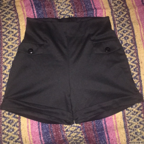 Body Central Pants - High waisted stretchy shorts